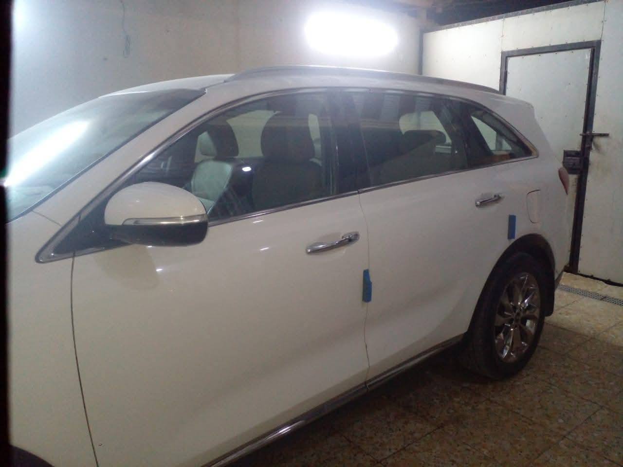 السلام عليكم
سورنتو  خليجي
موديل 2019
كفالة عامة من الحادث وصبغ عدى بارد باب خلف سائق
محرك V6
تدفئه تبريد شرط
رادار امامي جانبي
حساس خلفي عند الاقتراب
مانع انزلاق 
نقطه عمياء
كامره دواره 
مسجل شاشه كبيره
7 راكب
تحكم ستيرن فول
اربع انظمة قياده
ويل كب فضي 
وبعد بيهه هواي مواصفات 
رقم سيارة  بصرة باسمي 
السعر 250 و بيها مجال للشراي
مكان السيارة البصرة ابي الخصيب 
للأستفسار اكثر اتصال او واتساب ***********
