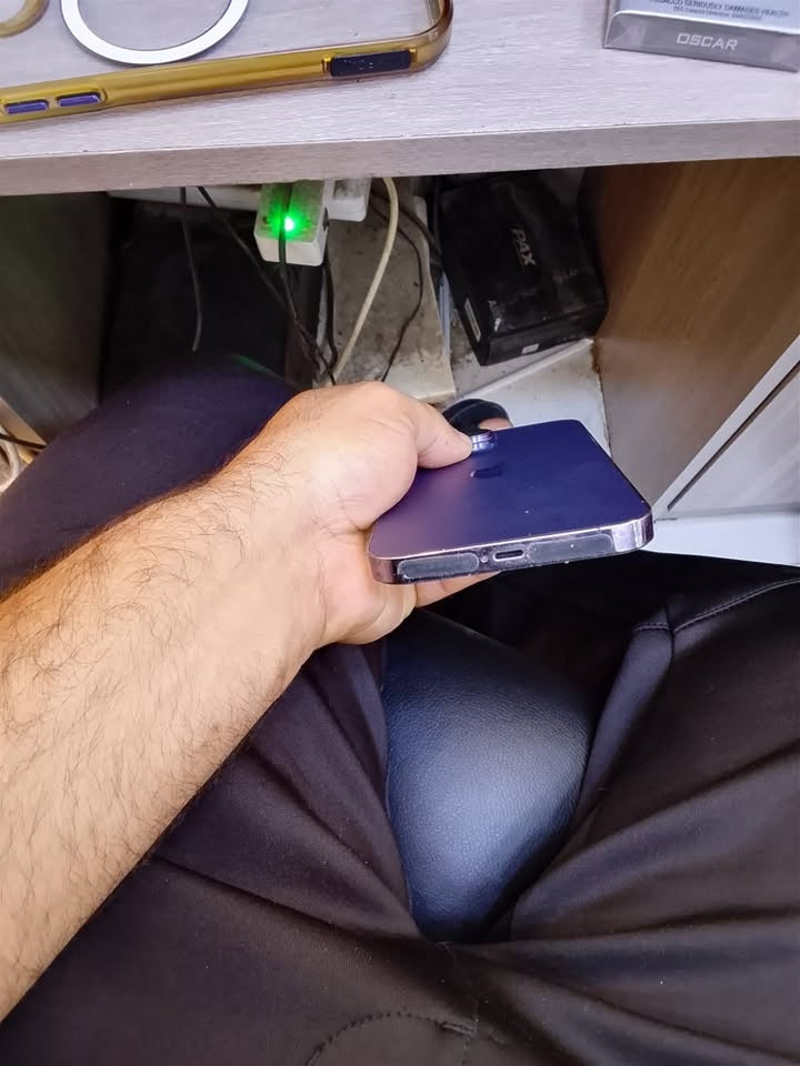 ١٤ برو ماكس مبدل شاشة وبطاريه. وكامرة بس وحدة متشتغل فقط بس جهاز يصور عادي صورة حلوة فيس إيدي شغال للمرواس ١٤ برو الزغير أو. ١٥ برو الزغير *********** واتساب فقط تصال
