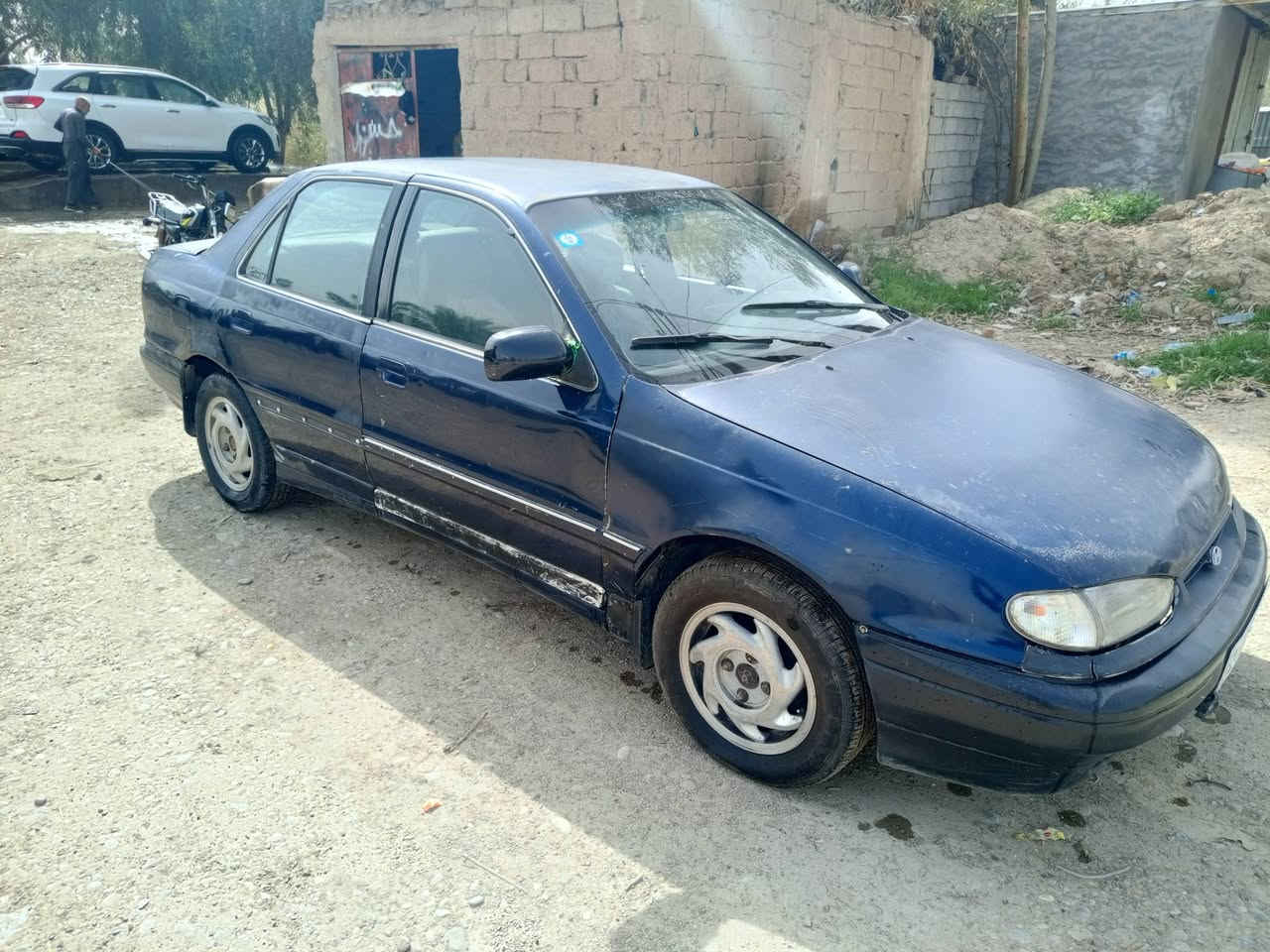 السلام عليكم 
هونداي النترا دمعه رقم بغداد الجديد 
كير أوتو مكينة مسكر مال حاوية مشدودة 
سيارة بلادية بدون صبغ 
مكفولة من الضربة والكص والشواصي 
السعر 30 بي مجال قليل 
شرط التحويل 
مكان السيارة/ديالى 
***********
