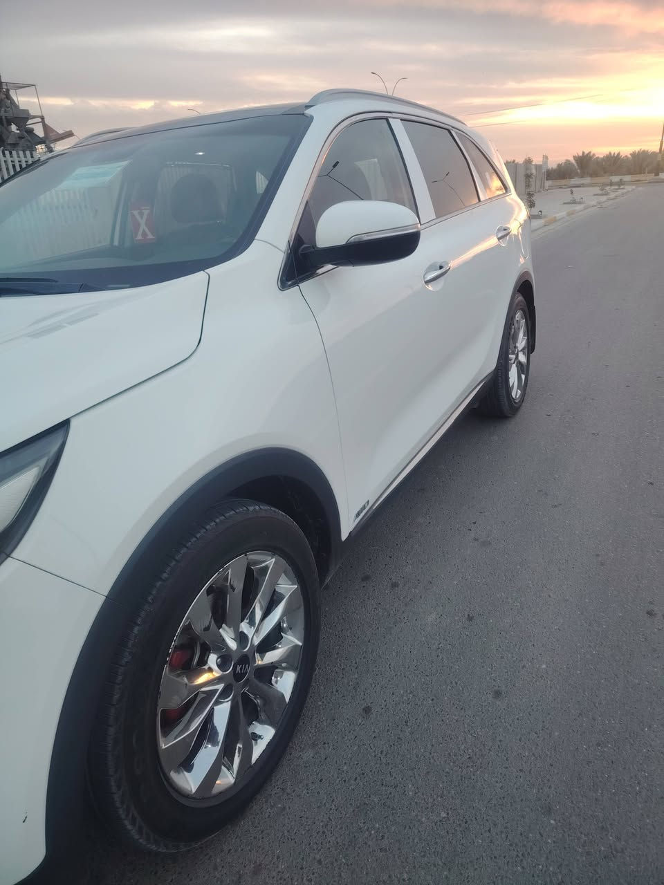 سلام عليكم  كيه سيرنتو فول  جيتي لايم
2019
ماشیه107الف 
كفاله عامه
سياره بسمي
سعر 275رقم مبايل***********
