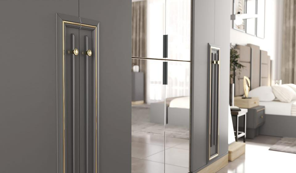 ⸻

✨🎉 عروض العيد وصلت بقوة 🎉✨

وصل حديثاً موديل جينا – 10 قطع بتصميم عصري وفخامة ما تتفوّت 🔥

💎 اللون: رصاصي بتطعيم جوزي أنيق
📏 قياس الكنتور مع الملحق: 335 سم
🛏️ سرير ملكي 180×200

🔹 برغي وجوي حديد (متانة عالية)
🔹 سرير جك خزان (مساحة تخزين مريحة)
🔹 إنارة ذاتية تضيف لمسة فخامة ✨
🔹 مراية ميز تواليت تعليق
🔹 أرجل هيكل حديد قوي
🔹 نرمّايد هيدروليك
🔹 سكك ثلاث مراحل (سحب سلس)
🔹 نقوش درجة أولى فخمة

🔥 عرض العيد لفترة محدودة 🔥
💰 سعر خاص ومنافس جداً
💳 متوفر نقداً وأقساط مريحة

🚚 توصيل متوفر

📞 للحجز والاستفسار:
*********** (واتساب & اتصال)

لا تضيع فرصة العيد… الأناقة تبد
