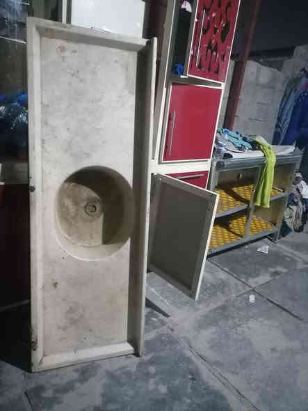 سلام عليكم غراض للبيع مكان دوره ابو دشير اكو توصيل بكروه شراي يتفضل خاص او وتساب ***********
