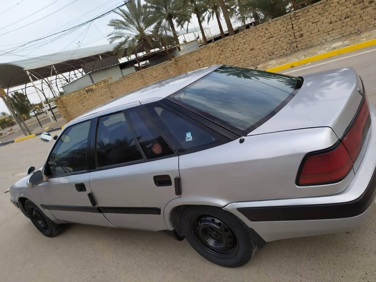 السلام عليكم دايو اسبرو موديل 94 للبيع فقط بدون مراوس سياره جديده وجاهزه وترايك وين ما تريد حداديه جديده نفط امامي خلفي تخم تاير كير مكينه مكفولات اخوان سعر السياره 23 ورقه مجالها جدا بسيط اخوان لا احد يخابرني جو العشرين لان السياره مكلفه ازيد من هذا السعر مكان السياره نجف ناحيه الحيدريه اي استفسار اتصال على هذا الرقم ***********

