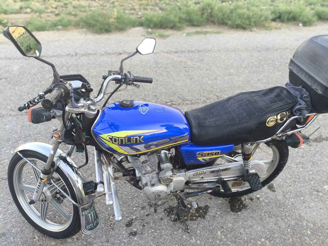ايراني موديل 2017اوراقه موجوده دراجه نضيفه السعر 400وبيه مجال مكان جويبه نساف ***********واتس
