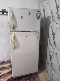 للبيع منطقه الدوسيه 70 بيها مجال بسيط 07737443926
