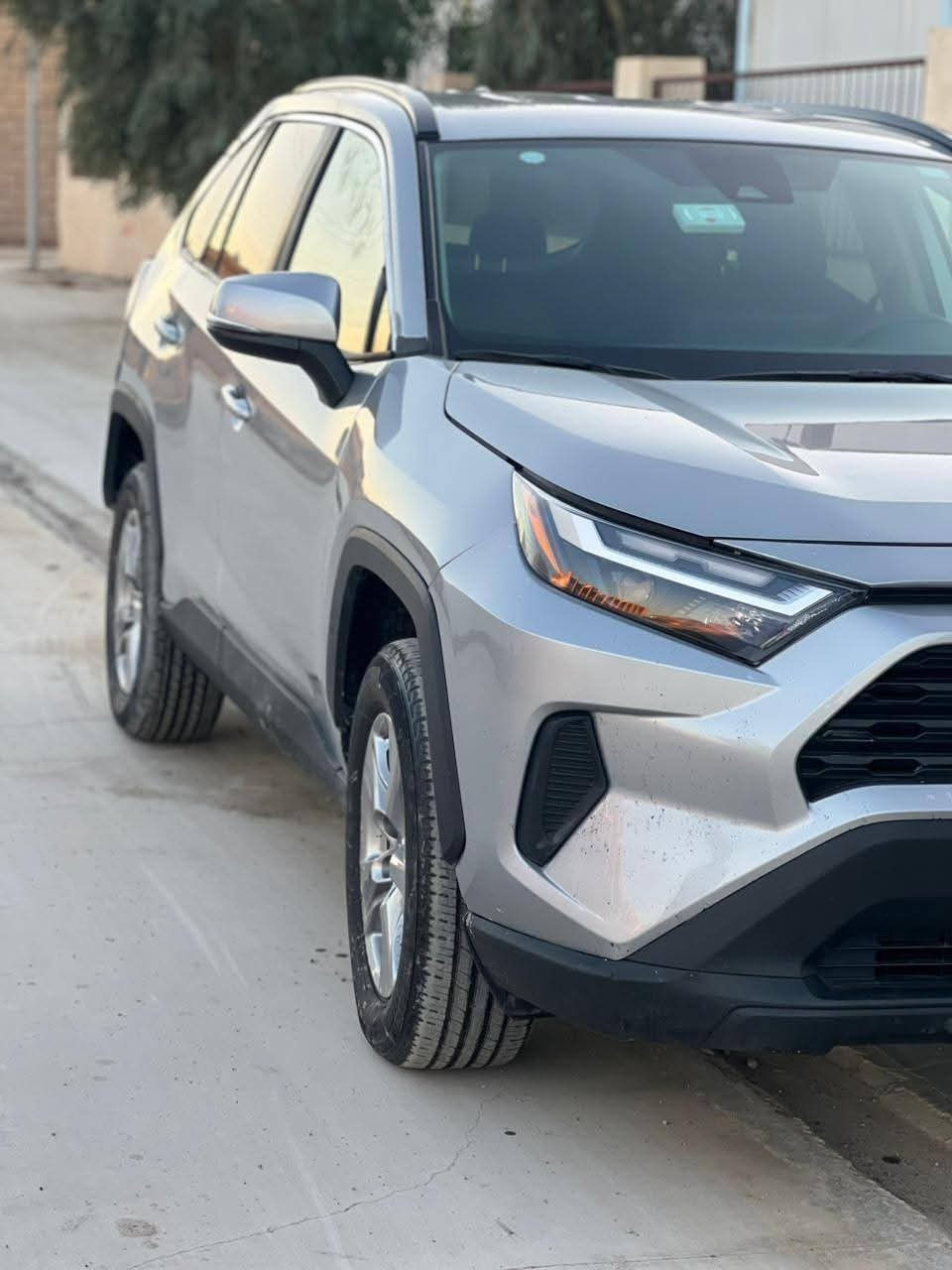 السلام عليكم
🔴🔴 للبيع فقط 🔴🔴
Toyota RAV4 ✈️
الموديل: 2024
الفئة: XLE
هايبرد + بنزين 🔋⛽
الممشى: 41 ألف ميل فقط
الضرر: بابين مبدّل فقط (جهة الراكب)
الوارد: أمريكي 🇺🇸
المواصفات:
✅ تشغيل عن بُعد (Remote Start)
✅ [[البجم كبس]]
الموقع: كركوك
💰 السعر: 210 وقابل للتفاوض للجادين
📞 رقم الهاتف/واتساب: ***********
