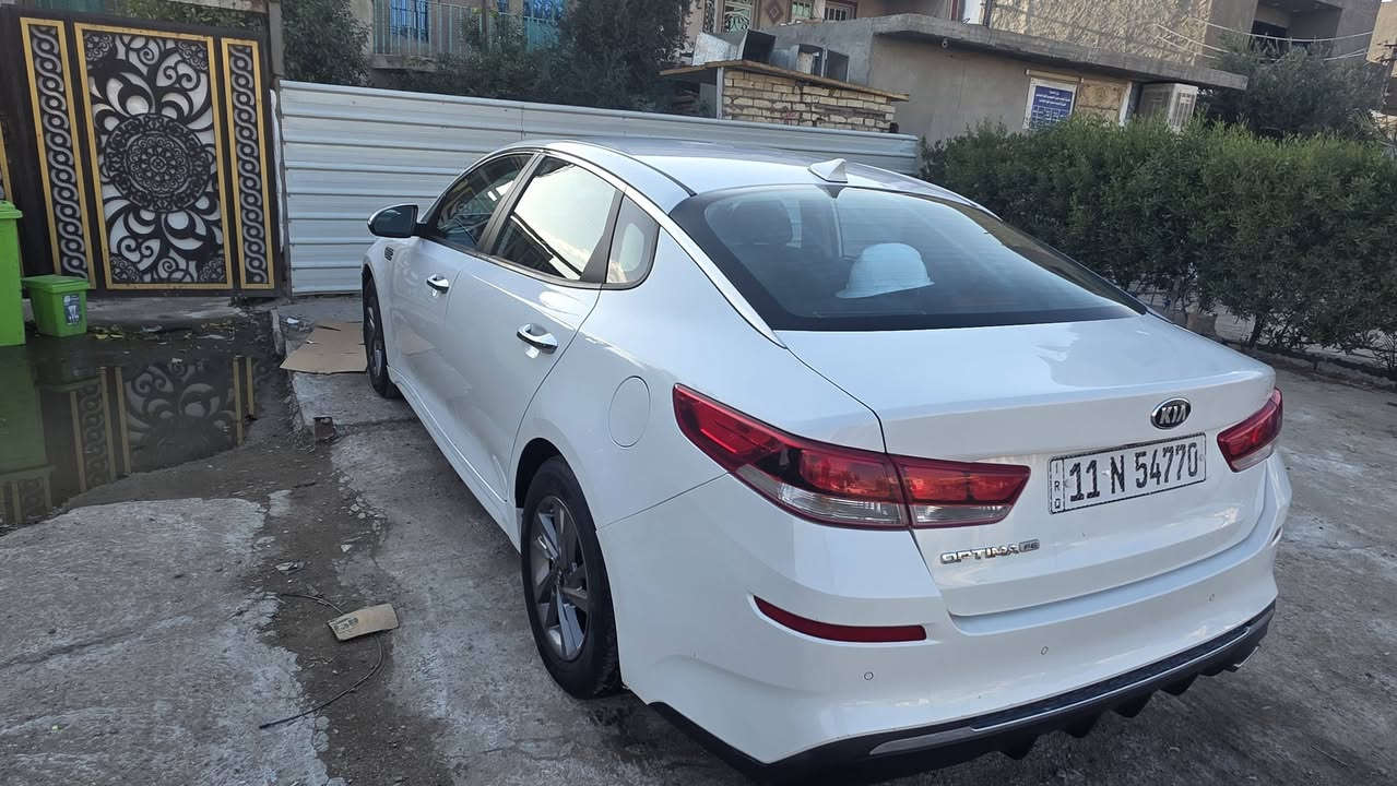 السلام عليكم
كيا اوبتيما 2020
 ( حادثها بامريكا جاملغ امامي بي رصعه فقط وراجع بارد وبلعراق صار ربع البنيد صبغ )
-ماشيه 85 ميل
-رادار امامي - خلفي
-تحديد مسار
-شاشة كبيره (ابل كار بلي)
-حساس ضغط الأطارات
-نقط عمياء
-كشن السائق مساج
-وضعيات قيادة 
-هزه ورقم جديد بغداد باسمي
-للأستفسار:- ***********
