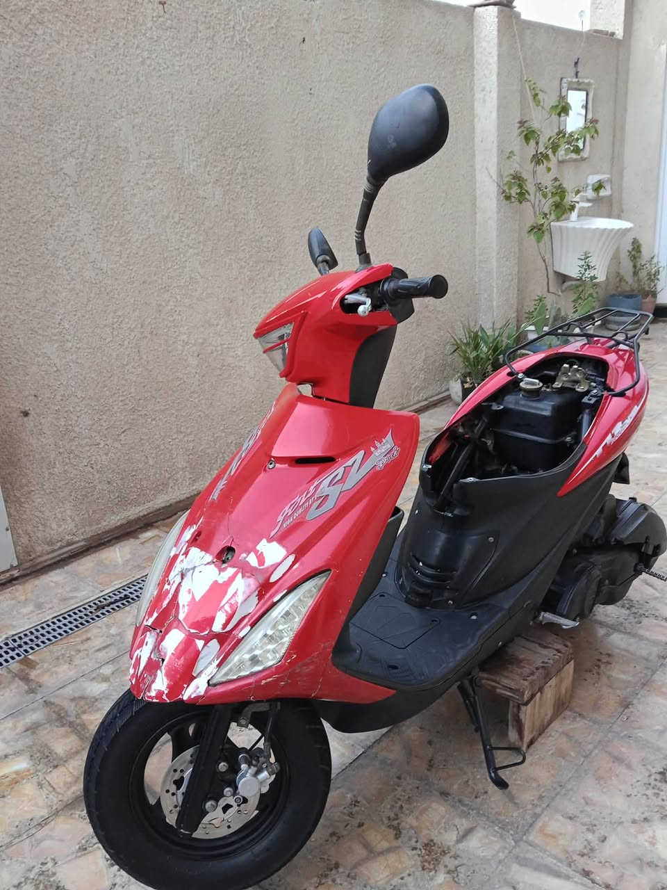 سلام عليكم
دراجه ادرس للبيع
لايت
اشاير 
كهربائيات كله شغاله
سلف 
هندر 
منضومه زنون
قفل جنطه استيرن 
شغل
السعر350وبي مجال 
للبيع فقط 
الإستفسار 
***********
متواجد خاص
