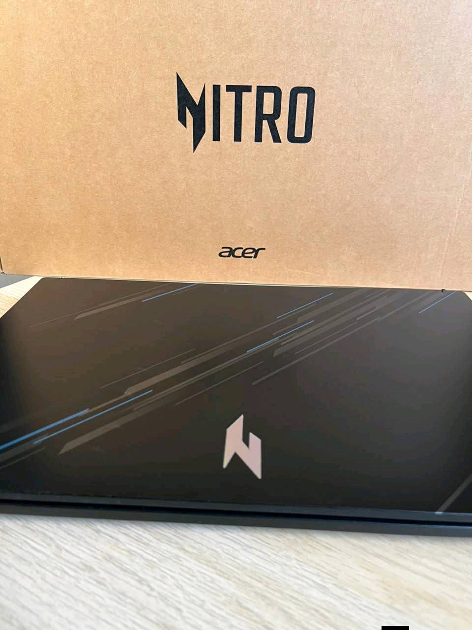 السلام عليكم

للبيع فقط

لابتوب Acer Nitro v15 مستعمل جدا قليل شبه جديد

المعالج :           Cori9 13900h

كارت الشاشة: Nvidia 4060 8GB 140W اعلى واطية

الرام :              Ram 16GB DDR5

الشاشة:            15.6 144h ips

التخزين :  m.2 512

السعر مليون و450 وبي مجال 

للتواصل خاص او الاتصال ***********

يوجد توصيل لجميع المحافظات