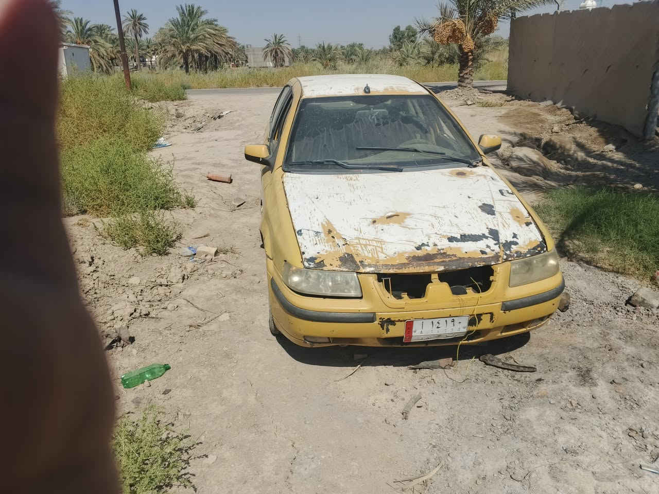 السلام عليكم مسند لبيع رقم واسط 
مالك بغداد ابيع ع وضعها السياره متروكه 
رقم الهاتف ***********
