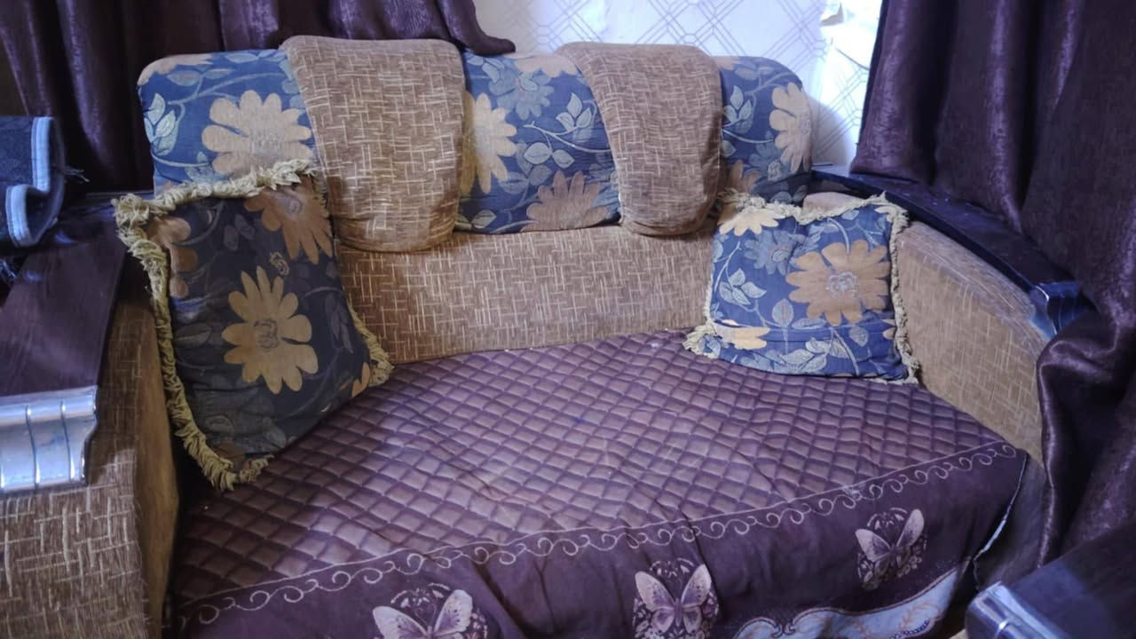 سلام عليكم
تخم 4قطع مابي ضرر
اريده ب400


**إذا كنت صاحب هذا الإعلان وتريد حذفه لأي سبب، رجاءا أرسل رسالة إلى الدعم الفني**