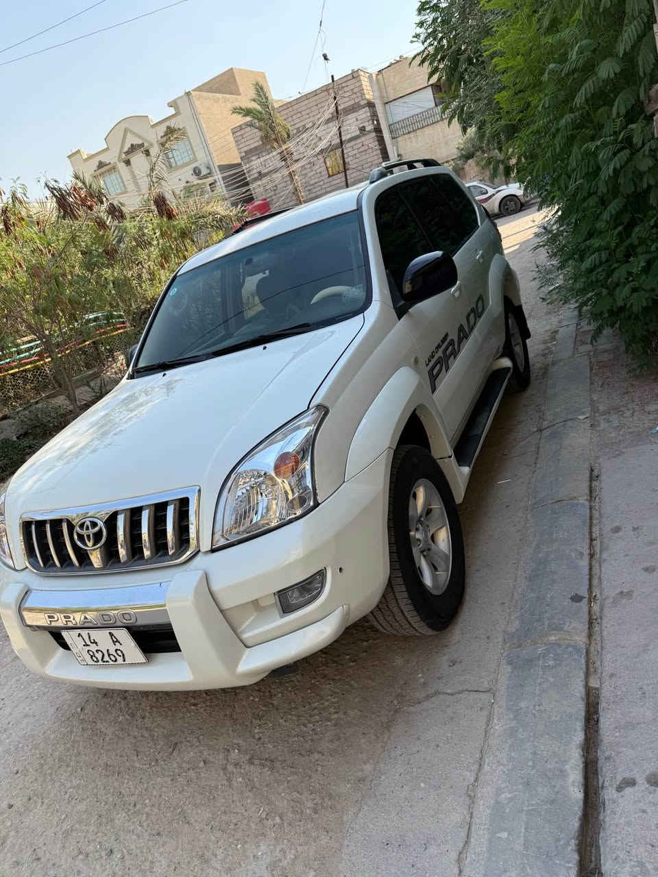 برادو 2009 بيه بنيد صبغ قماره صبغ اثر تكشير صبغ 
ثلاجه 
دبل تانكي 
رقم بصره جديد تحويل ثاني يوم 
تخم تاير حداديه كله جديد سياره جاهزه للخير 
رقم الهاتف *********** البصرة, العراق
