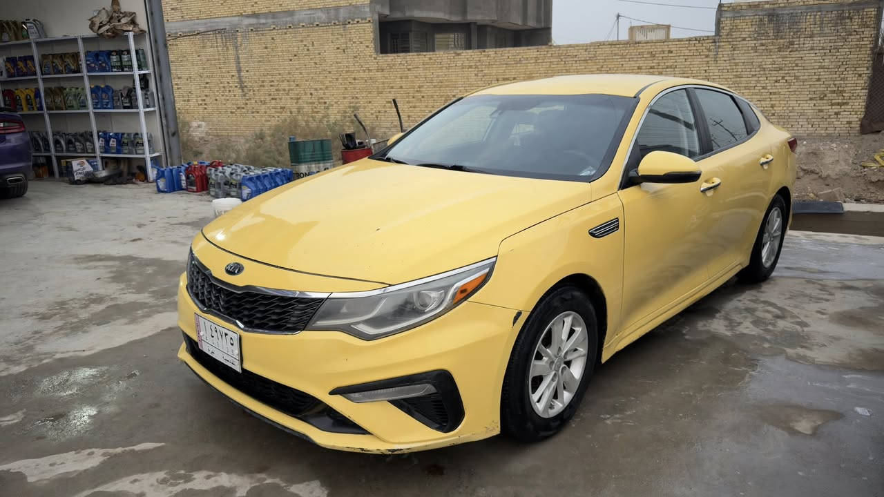 السلام عليكم كيا اوبتيما موديل 2019 للبيع
وارد امريكي صور الحادث بالمنشور 
وبيها تبديل باب الصدر السياره كفاله من العيب الشرعي فقط. 
محرك gdi 2400
شاشه كبيره 
كاميرا دواره 
قيادة ذاتيه 
رادار 
نضام ايكو 
رقم قادسيه تحويل 
تخم تاير
السعر 138 وبيها مجال 
للاستفسار الاتصال ***********
مكان السياره الناصرية
