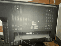 شاشه حجم 32 تحتوتي ع مكان قرص وباقي تفاصيله بيه جديده مادخله تصليح ***********
