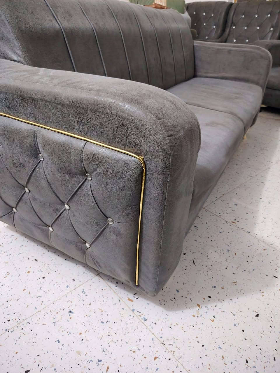 تخم نضيف 10 مقاعد بـ 350


**إذا كنت صاحب هذا الإعلان وتريد حذفه لأي سبب، رجاءا أرسل رسالة إلى الدعم الفني**