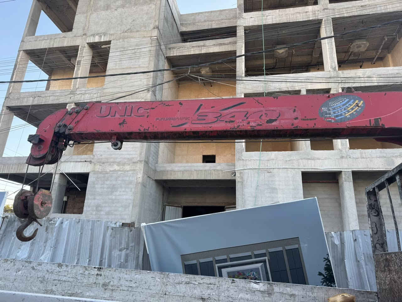 سلام عليكم 

كرين يوكان ٣سلايت نص مخالف بي باج بالصينيه والباقي مكفول ويا الريمونت بس ممربوط سعره ٦٨ وبي مجال 
مكاني بغداد 
***********
