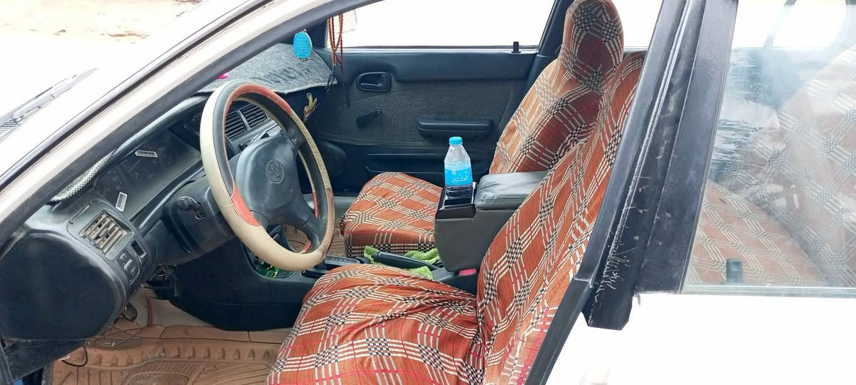 السلام عليكم
كورلا موديل ٩٦ بأسمي سياره خير من الله عظم صاحي تايرات نظيفه حدادايه كير جديد. فقط المكينه تعبانه اشويا لكن تمشي مابيها شي السعر ٥٠ قابل للتفاوض رقمي ***********
