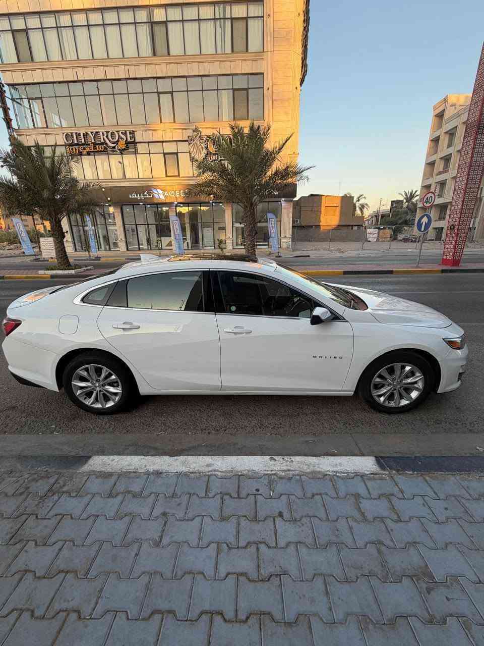 ماليبو 2024 LT للبيع

 اللون: أبيض
 رقم بغداد
 سنوية وهزة إصدار جديد 2026
 محرك 1.5 تيربو 
 بانوراما قطعتين
 فُل مواصفات LT
 بصمة أبواب + تشغيل بصمة
 تشغيل عن بُعد
 سايد بريك كهربائي
 لايت زينون أبيض مع لايت أصفر
 كاميرا 360
 حساسات + رادار
 تحديد مسار
 تحكم بالستيرن
 تبريد خلفي
 قيادة ذاتية
 ماشية 73,000 كم فقط
 كفالة حدادية وكير ومكينة وتبريد وكهربائيات
 حادث السيارة في أمريكا موضح بالصور
حادث السيارة ( جاملغ امامي وخلفي عكس السائق + جاملغ خلفي عكس السائق ) 

 سعر 125 اتصل ع صاحب سياره هذا رقمه اني مكلف بل نشر موجود وتساب اتصال *********** البصرة, العراق

