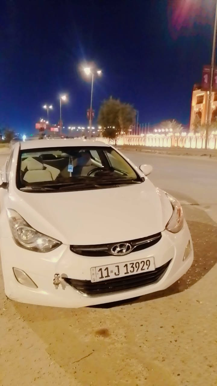 النترا  وارد خليجي 2012 السياره جديده بمعنى كلمه وارد خليجي ميكنه 1800 تحكمات استيرن جهتين دسكات امامي خلفي شاشه اشاير   نظام ايكو تقليل صرف بانزين تخم تاير جديد عليها بطاريه جديده صدر امامي خلفي جديد  وبقيه مواصفات معروفه  السياره كفاله عامه بس بدوسه خلفيه عكس سائق  ع كد شبر باقي كله مكفول  مكاني بغداد تقاطع درويش السعر120 بيها مجال بسيط 
***********
