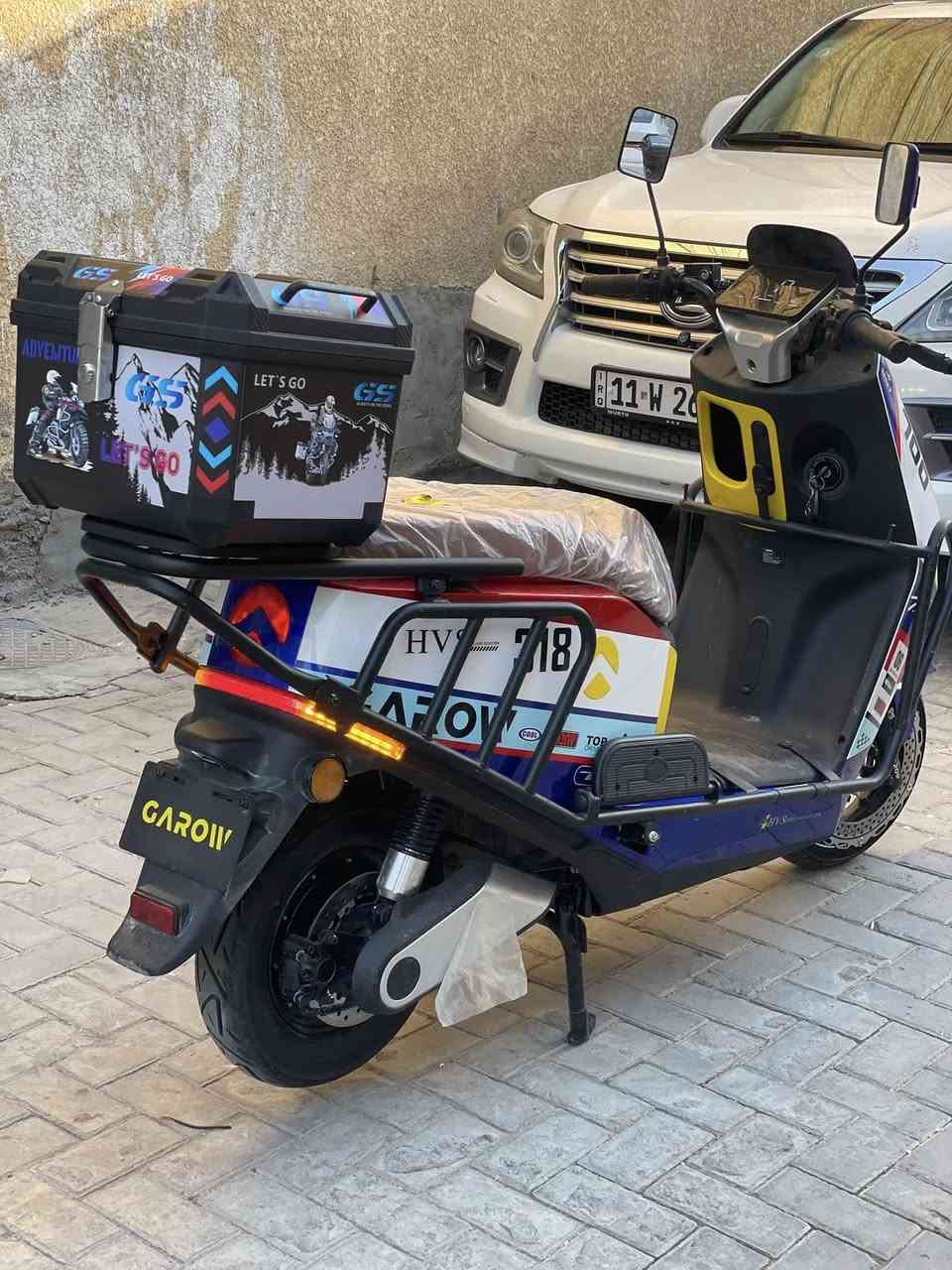 دراجه ماركه HTs وحش مدرعه زيرو قبل ٣ نازله ٦ بطاريات مسطره كرافين سرعه ١٢٠ وصل شراء منزله بصوره سعرها بسوك ١٧٥٠ رايدها مليون و١٠٠ مكاني بغداد 
***********
