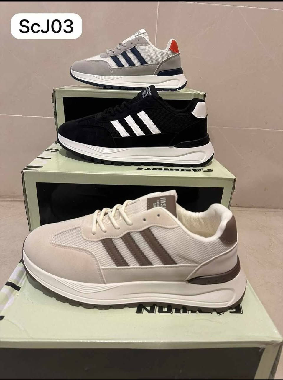 🔥 تخفيضات قوية على الأحذية الرجالية 🔥
جودة عالية بأسعار ما تتعوّض
موديلات مختارة لفترة محدودة فقط ⏳
سعر فقط 9  الف... قياسات ٤٠ ٤١ ٤٢ ٤٣ ٤٤
التوصيل مجاني داخل الشوملي 
الكمية محدودة… سارع بالحجز!..
الحجز واتساب فقط ***********..
