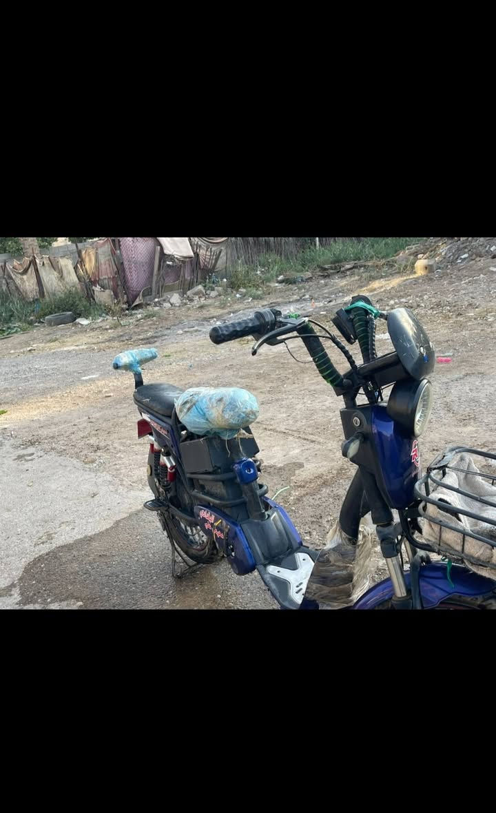 دراجه شحن مستعمل ..للبيع.. موديل 2024 فول مواصفات  بطاريه فول السرعه100 لون ازرق المكان.ديالى ناحيه جديد الشط مدخل البعساف .الرقم0772071403


**إذا كنت صاحب هذا الإعلان وتريد حذفه لأي سبب، رجاءا أرسل رسالة إلى الدعم الفني**