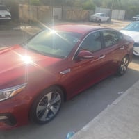 كيا اوبتما 2019فول مواصفات ماعدا الفتحه حادث بدون ايرباك محرك2400 ماشي...