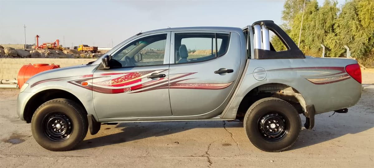 بيك اب مستوبيشي 2009 فور ويل كاز مكينه ستاركس
تخم تاير برجستون دوشمة جديدة بلوجكترات جديد 
السيارة خير من الله متومه سليمانية وسنوية 
 بيع كوم حديد ادوات ادوات  بدون كصه السعر 55 وبيها مجال 
***********
