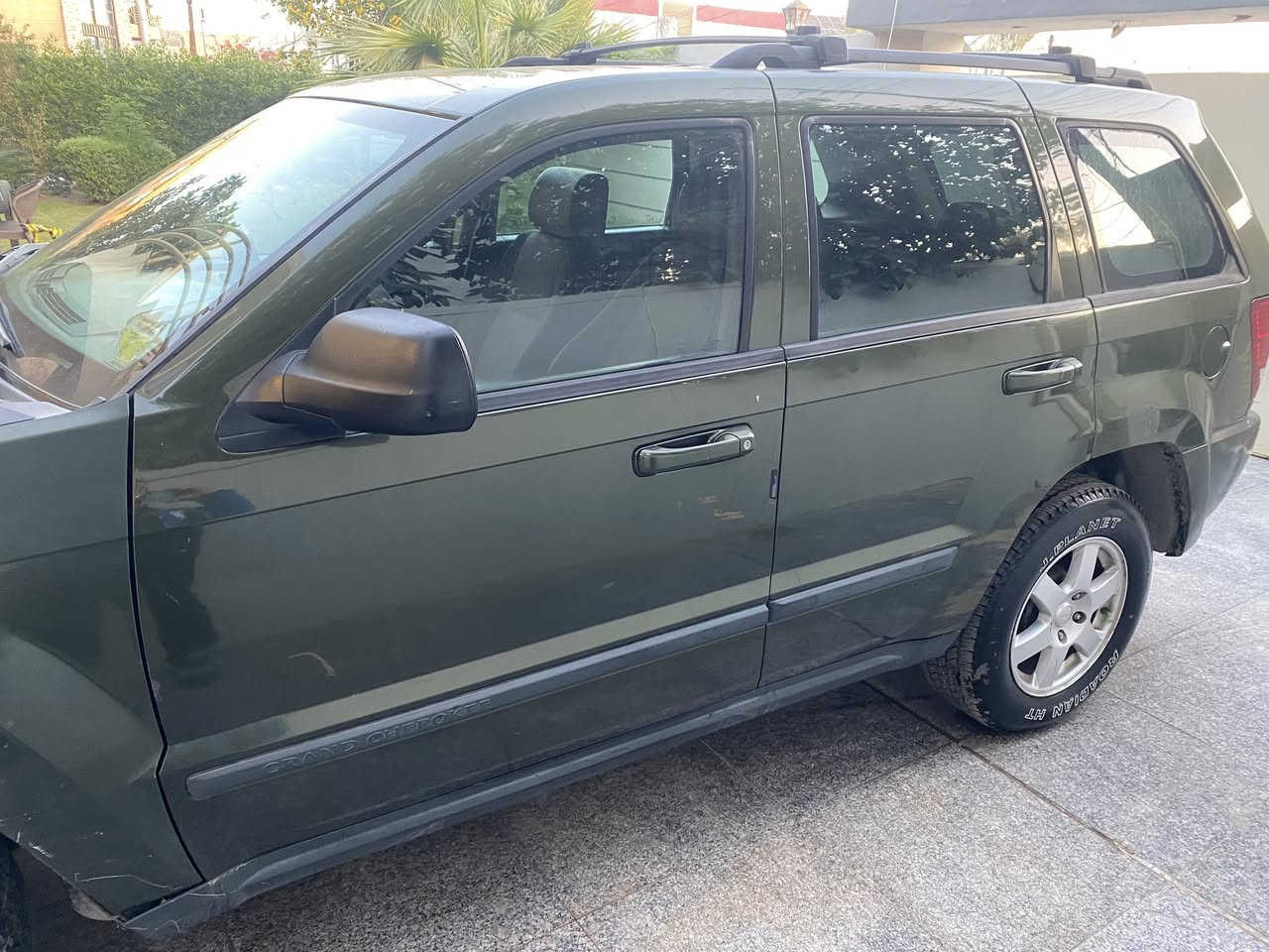 السلام عليكم
مكلف بالنشر
للاتصال بصاحب السيارة
هذا رقمه 
***********
جيب فول مواصفات موديل ٢٠٠٩
محرك ٣٧٠٠ 
حادثها بامريكا جاملغ ايمن امامي
ما بيها اي تنقيص دهن
فتحة
تشغيل عن بعد بلادي
تدفئة كراسي
٤ قطع صبغ موضحة 
السعر ٨٧ ورقة وبيها مجال
