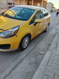 كيا ريو للبيع للاستفسار على الرقم 07807705975