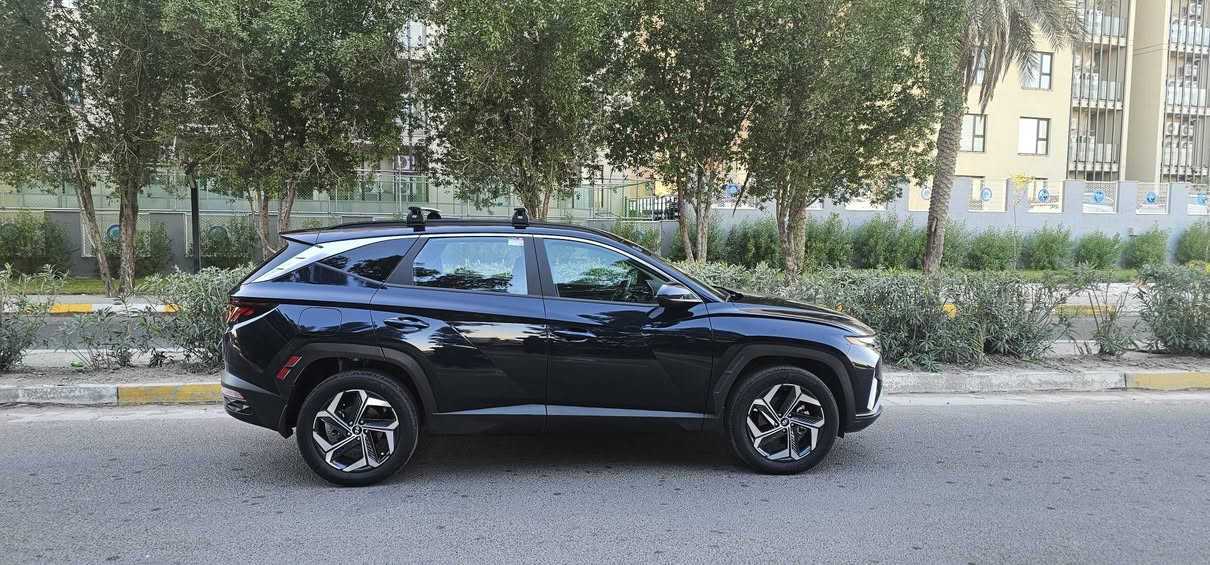 توسان 2024 هايبرد SEL لون [حبري ]
محرك 1600 توربو 
 حادث بسيط بالباب الخلفي الايسر اتصلح نفسه ونصبغ صور الحادث او رقم الشاصي موجودات ويه الصور رقم بغداد بسمي تحويل مباشر للمشتري ايرباك كوشن او برده ضاربات ومصلحات
العداد 24000 الف مايل 
بصمة تشغيل 
دخول ذكي 
كوشن السائق كهرباء 
فور ويل 
تدفئة كشنات 
تحديد مسار 
تحديد سرعة 
كامره خلفيه  
مانع انزلاق 
تحكم ستيرن فول  
شاشة كبيرة ناطقة تدعم كار بلي 
شفتات تحكم بالستيرن
كير و هاند بريك دكم 
جنطة كهرباء 
اربع انظمة قيادة ايكو و سبورت و نورمال
نقطة عمياء  
تشغيل   عن بعد 
تبريد قطعتين
مرقمة بغداد دولي  اباسمي
العنوان : بغداد حي العامل 
السعر  200 ورقه او مراوس حسب القناعه
 للأستفسار ***********
متوفر واتساب
