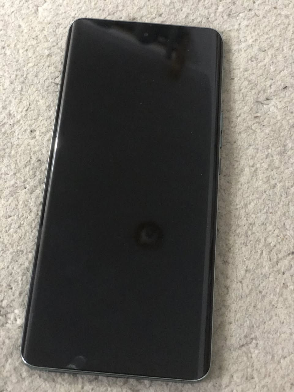 سلام عليكم تلفون هونر X9p سعره قيم في ما يرضي الله ***********
