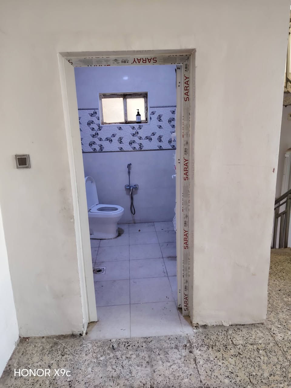 تحيه طيبه لمتابيعنا الكرام 💠
متوفر دار سكن للايجار بحي الحسين قرب متنزه حي الحسين مساحته ٢٠٠م
نظيف طابقين......
الطابق الاول غرف نوم ٢
صالة
مطبخ
صحيات ٢
تهويه
الطابق الثاني
 غرف نوم ٢
صالة
صحيات
سطحين
طارمه
للاستفسار مراجعه مكتب ابو سلام للعقارات سماوه حي الصدر قرب فلكه ساعه مقابيل مطعم دجله....
واتساب ***********
اتصال ***********
