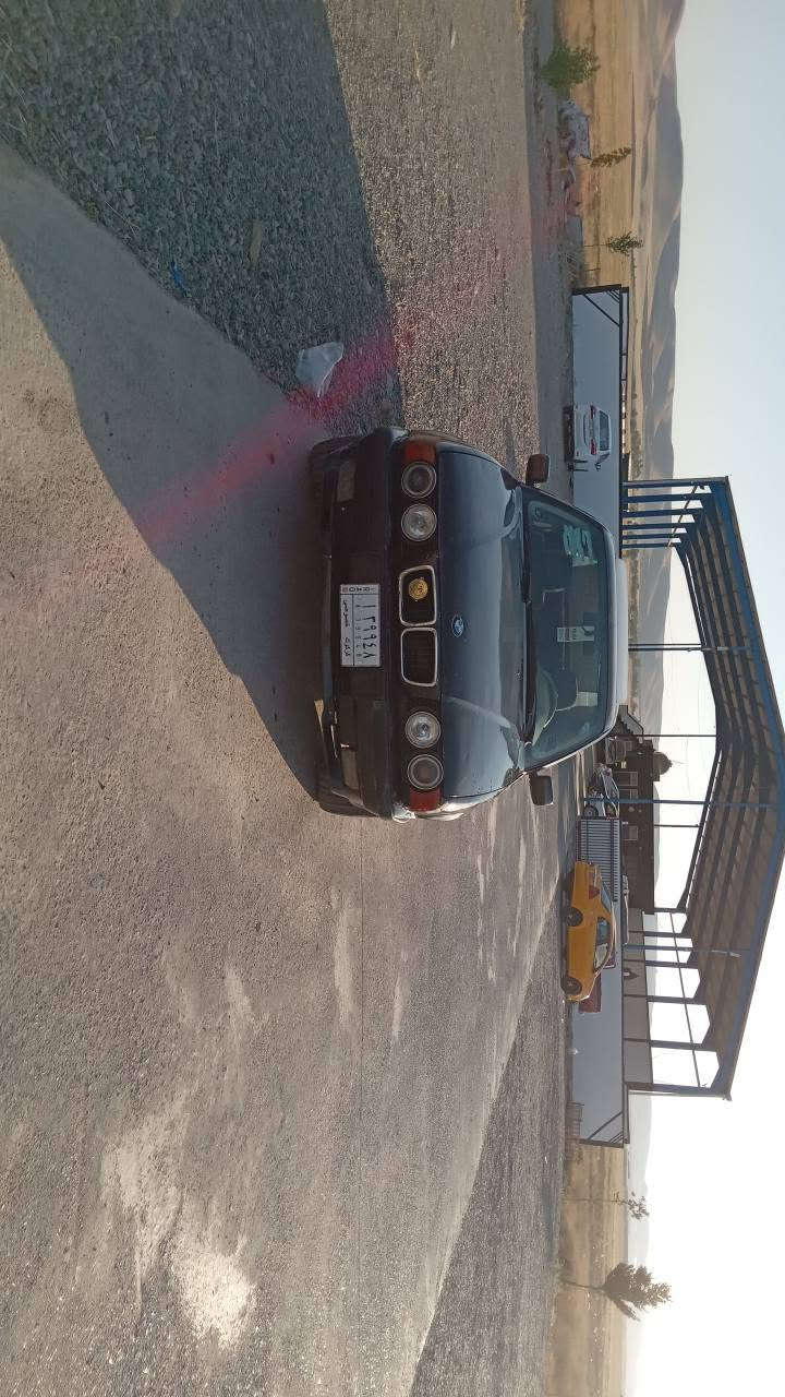 بە ناوی خوای گە ورە/BMW 525 مودێل 1990 فول مواسە فات بە س گێڕی عادییە جام کارە بای سە قف سلات تە بریت  مە کینە کە پسی دیجیتاڵ گێڕوومە کینە ی بە شە رتی فیتە ر تە قە وڕە قە ی بە شە رت سە یارە کە بێ مە سرە فە ماڵی دۆستە ڕە قە م کرکوکە سە نە وی پلاستیك هه تا2029 تازە یە تە حویل بڕاوە مووس بە شە رت کارتی بە نزینی هه یە نرخی 40 گە ڵاو معامە لە یکی کە م ژمارە مۆبایل  ***********
*********** 
هاوڕیان گۆڕینە وە و قیستم نییە بەس فرۆشتنە 
لە سە رئیزنی ئادمین شمشمل, السليمانية
