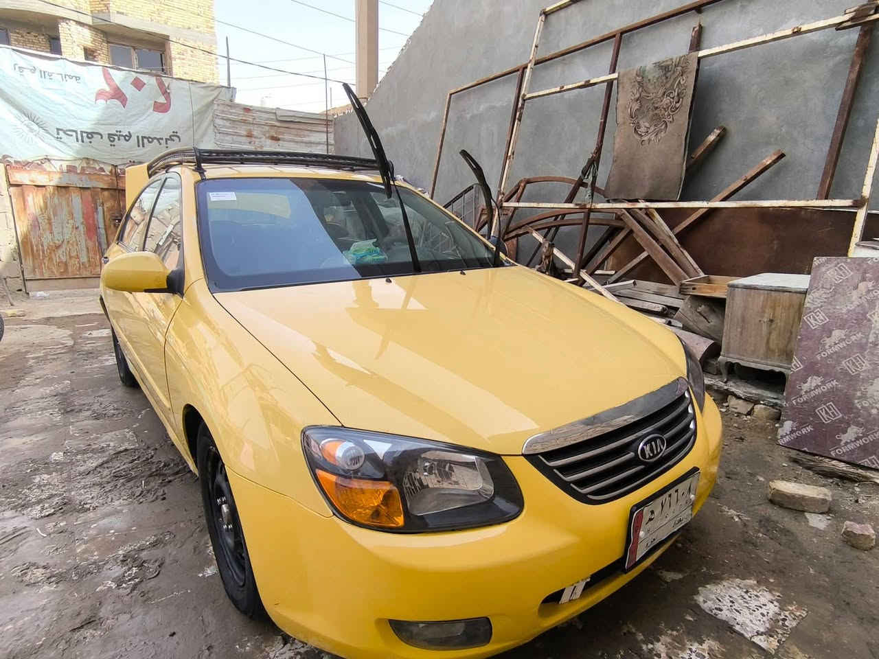 السلام عليكم  اسبكترا للبيع وارد اميريكي ضربتها من امريكا بس الحوض بس من جوه  وضربتها بل عراق جاملغ وبنيد مديل 2009 سياره خير من الله مكينه وكير وتبريد خير من الله السياره بسمي مصفره هيئه وغرامات سياره جاهزه من كلشي مكان بابل السعر 75 وبيها مجال وتواصل ع الرقم ***********
