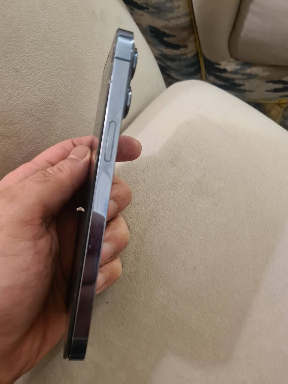 ايفون 13 برو ماكس شاصي وكامرات فقط البورد عاطل
السعر 50 الف *********** واتس اب
