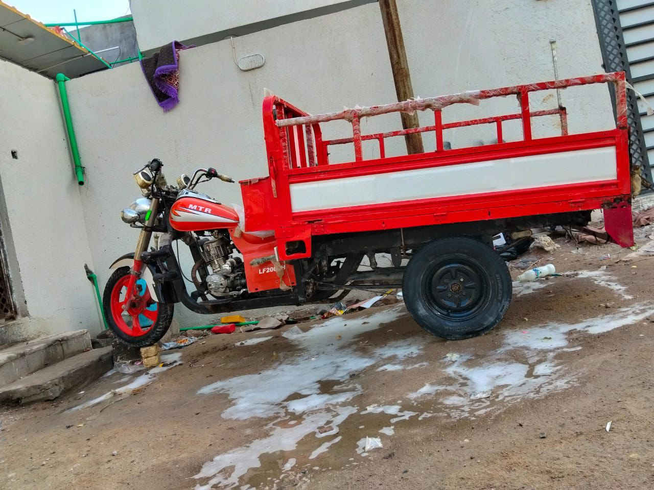 سلام عليكم ستوت البيع وراق مديل 17 مكان البصرا محله رقم *********** سعر 1450
