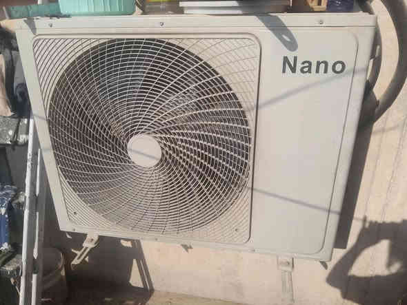 سبلت  2  طن
نوع  نانو LG
نظيف جدا ثنينهن نفس النوعيه 
##السعر الواحد 325 وبي مجال 
العنوان بغداد مدينة الصدر 
***********
