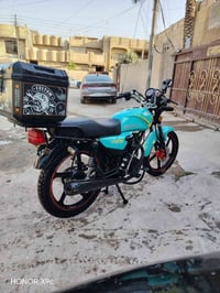 سونك موديل ٢٤ نضيفه مابيه اي نقص  بس كيجات ومكينه بل كارتون  مكان بغدا...