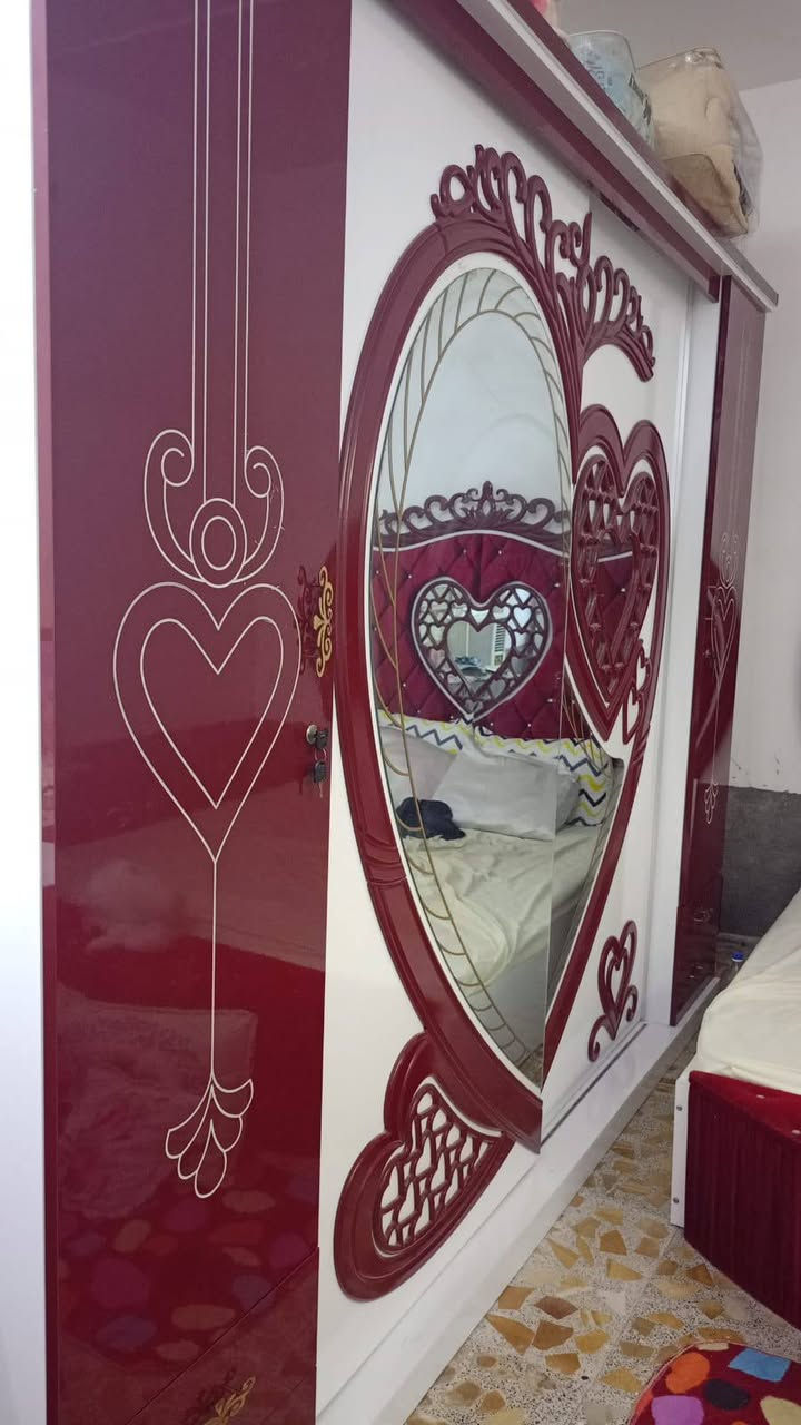 السلام عليكم 
غرفه صاج تركي للبيع كلش نضيفه وحلوه السعر 700الف 
مراسله الصفحه او اللتصال على ***********
