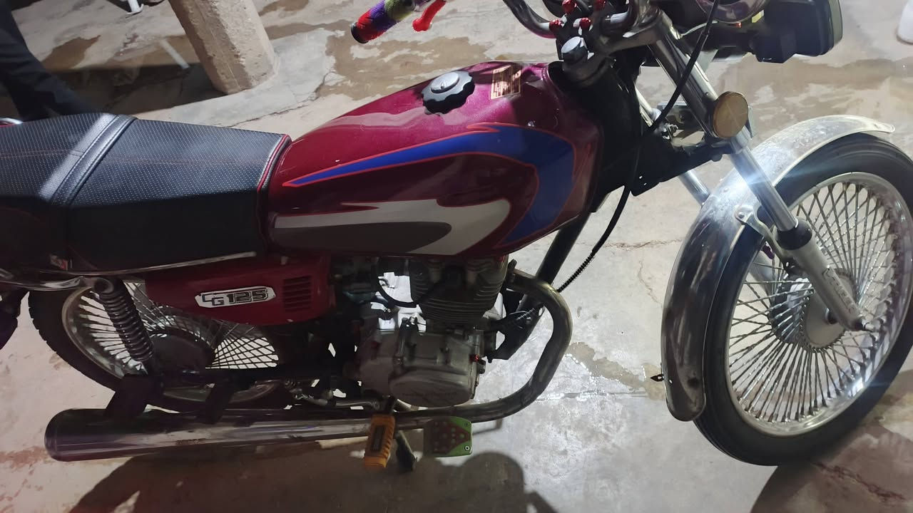 مرخصة الأدمن نامه برو موديل 2021
دراجة نضيفه كهربائيات 

شغالة من الطول للطول اشاير دشبول لايت امامي خلفي 

تانكي صفاحيات ديجي دبلات كله جديد وشغال كلجات جديد 

بيهه عيب بلمحرك اغلب كم شفتات 

الموشراي ليتعبني فدوه 

سعر 350 قفل 

مكاني كركوك  واحد حزيران.


**إذا كنت صاحب هذا الإعلان وتريد حذفه لأي سبب، رجاءا أرسل رسالة إلى الدعم الفني**