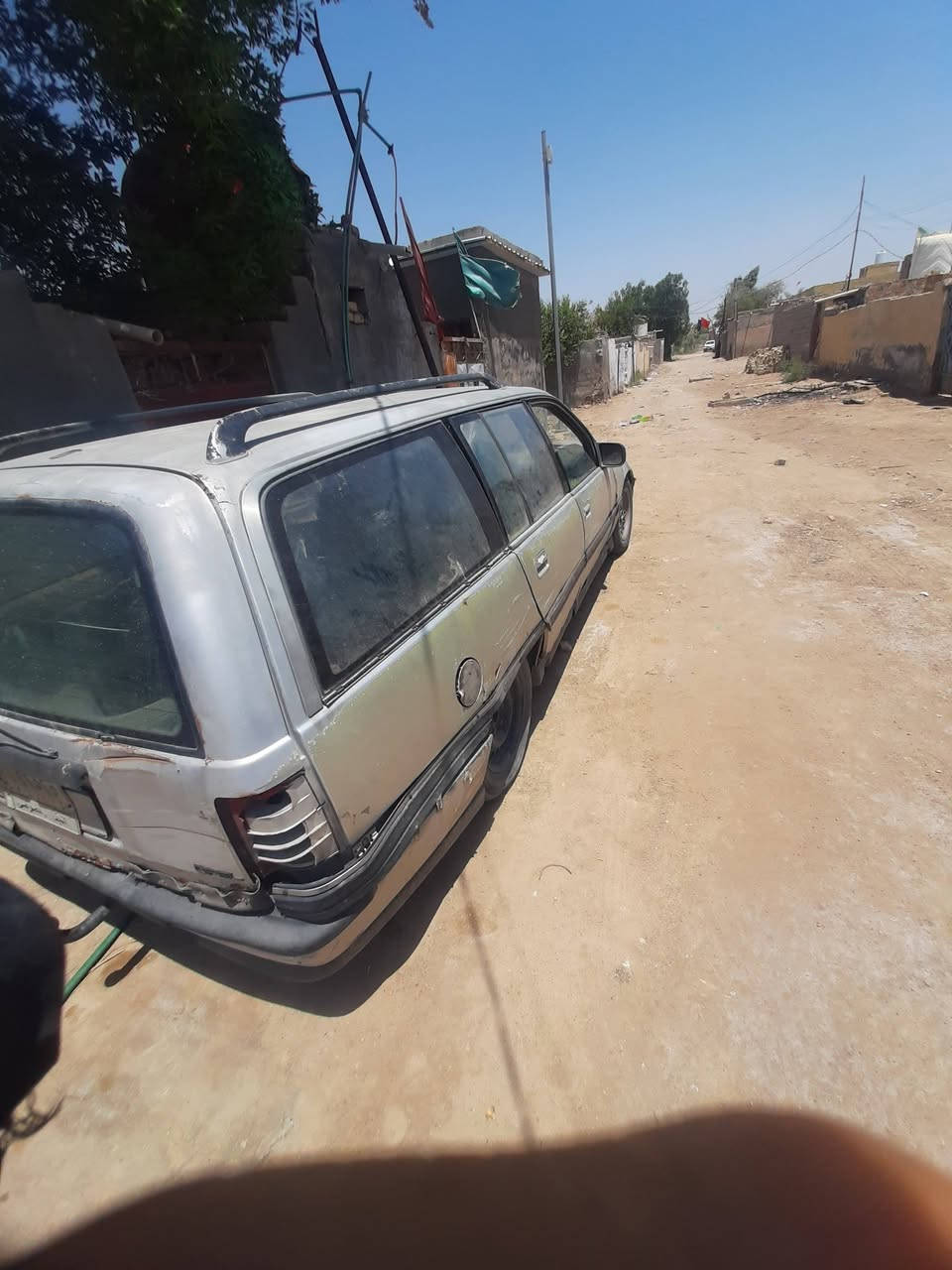 السلام عليكم سياره اوبل مكينه ونجي رياضي    تسقيط رقمه نجف سعر ١٥ ورقه مكاني ناصريه رقمي ‎***********
