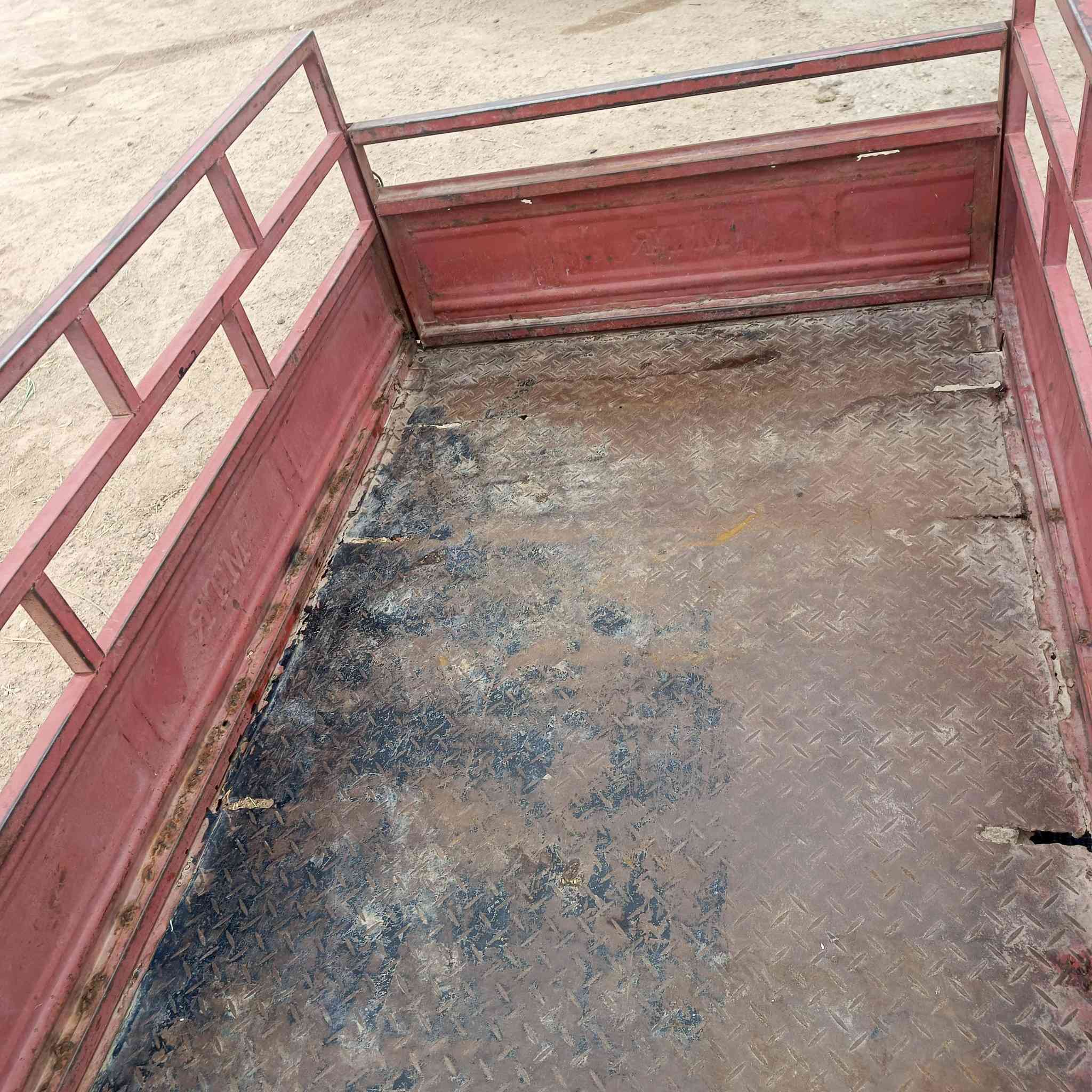 السلام عليكم ستوته البيع أم تي ار رقم وسنويه مكان القرنه ***********
