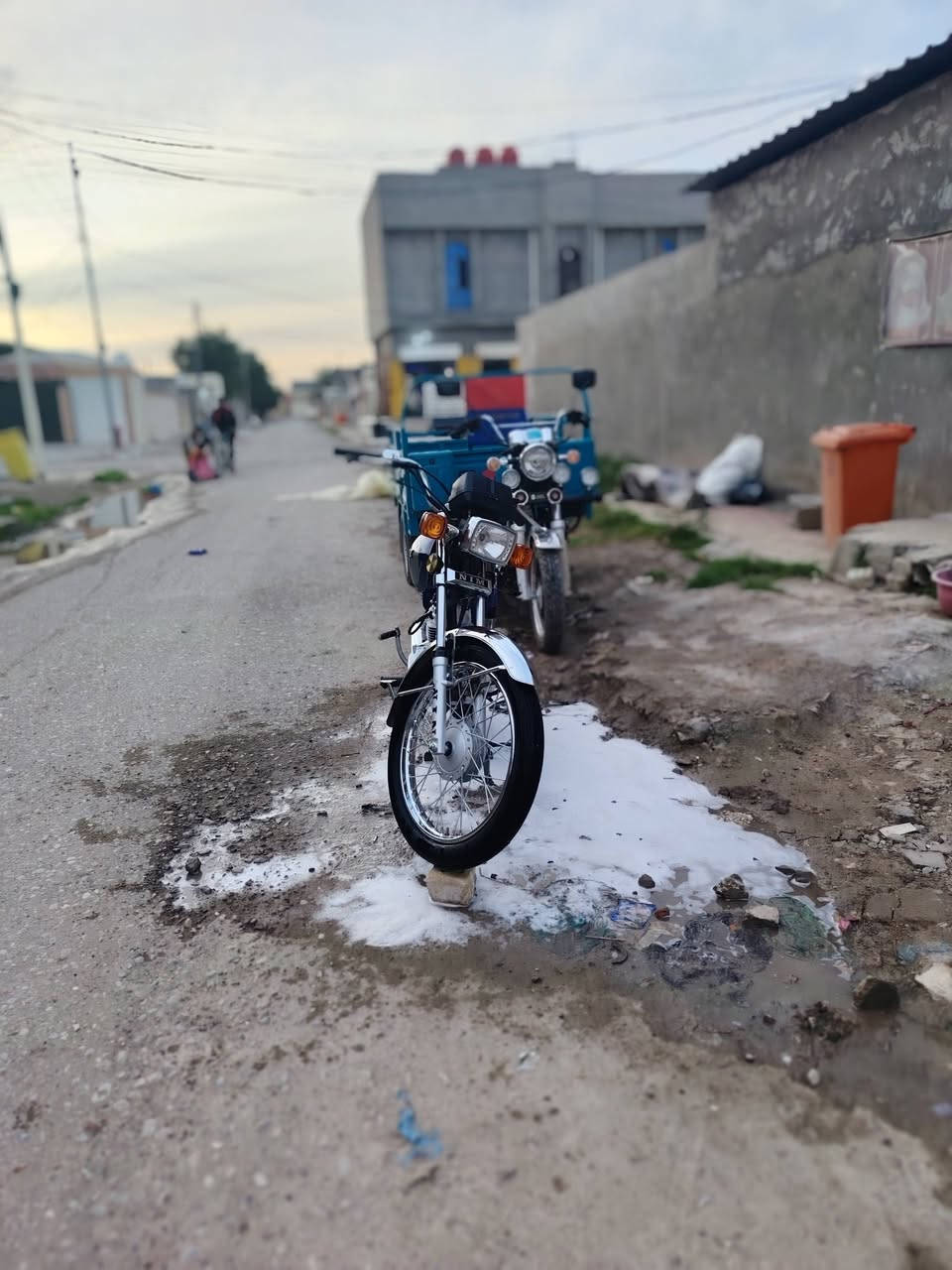 مكاني بغداد بسمايه 
لبيع مديل 25 مكان بغداد شراي يدخل  هاتف ***********
