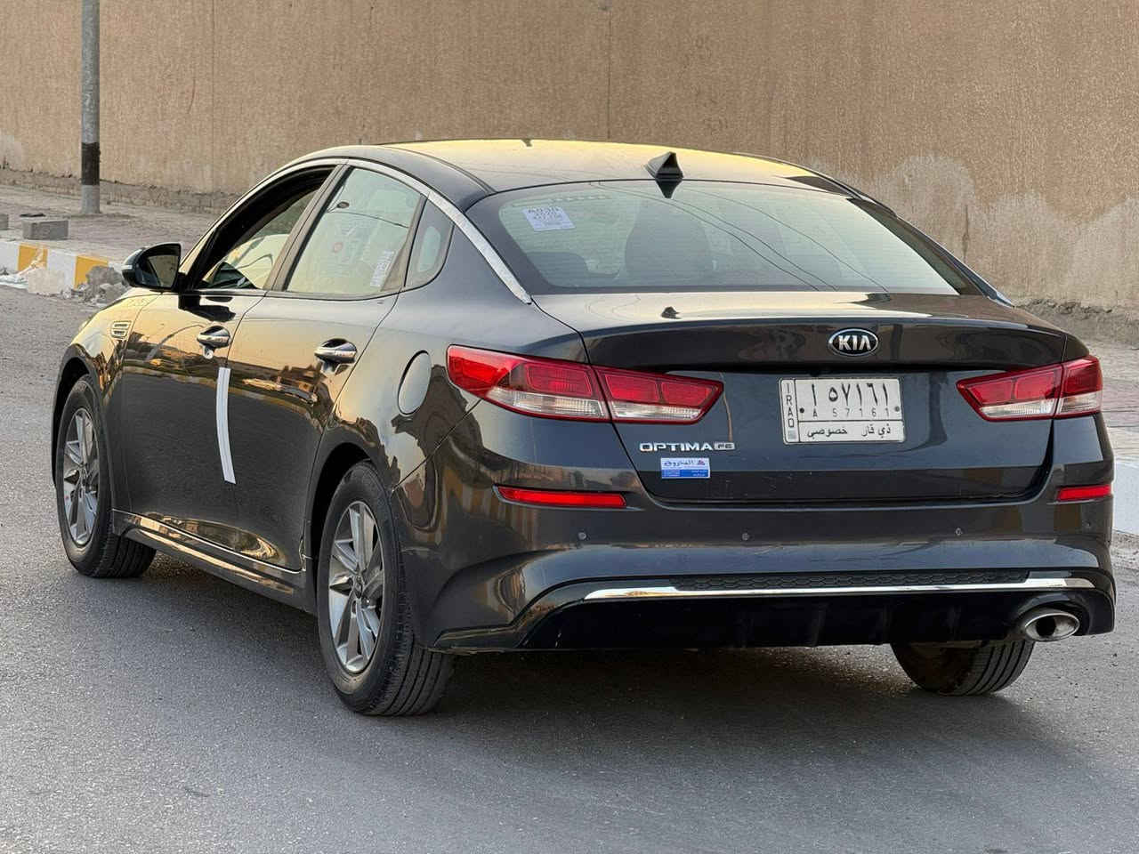 يا الله سلام عليّكم وبتيماء البيع و مراوس موديل 2019حره تحويل ثاني بسمنه يوم ضرارها جاملغ وبنيد  وًجاملغ الخلفي صبغ بدون دواخل موصفات سياره شاشه كبيره تحكمات ستيرن جهتين شاير بل مري بعد بيها موصفات حلوه مكينه 2400ما مفتوحة كير ومحرك وحداديه تبريد جاهزه لأخير سياره مكان سياره ناصريه  سعر ب 118  وبيها مجال رقم***********
