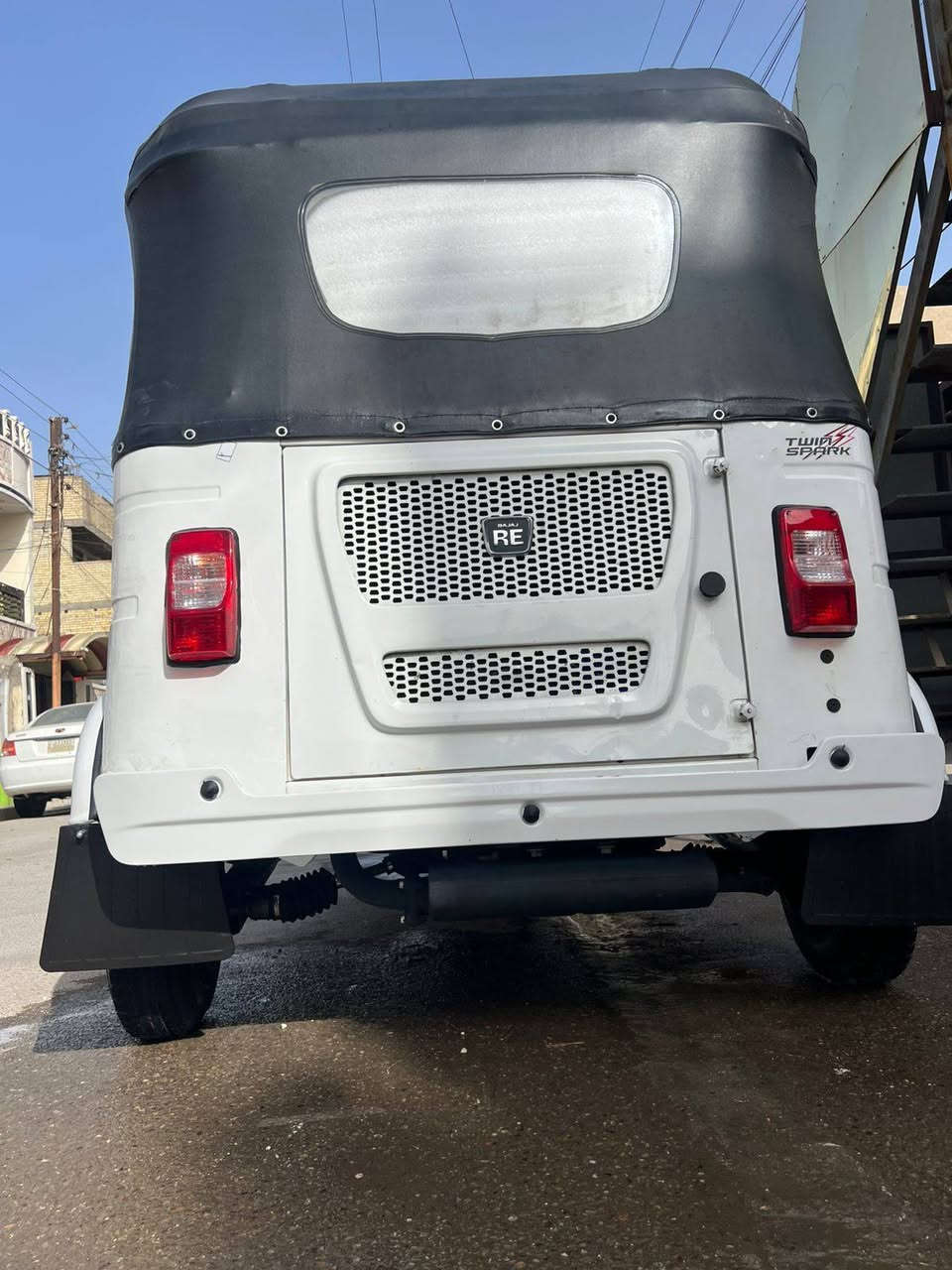 السلام عليكم تكتك مديل 22 سنوية نكليزي تحويل ثاني يوم العنوان بغداد البياع قرب تقاطع درويش اتصل ع ***********
