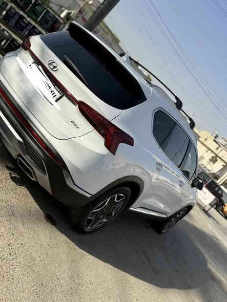 سنتافي لمتد  فوول مواصفات خمس كامرات موديل ٢٣ ماشيه ١٢ الف بدون قطره صبغ بدون تبديل تعتبر كلين رقم بغداد 
سعره 255 و بيه مجال 
للاستفسار الاتصال على الرقم  ***********
