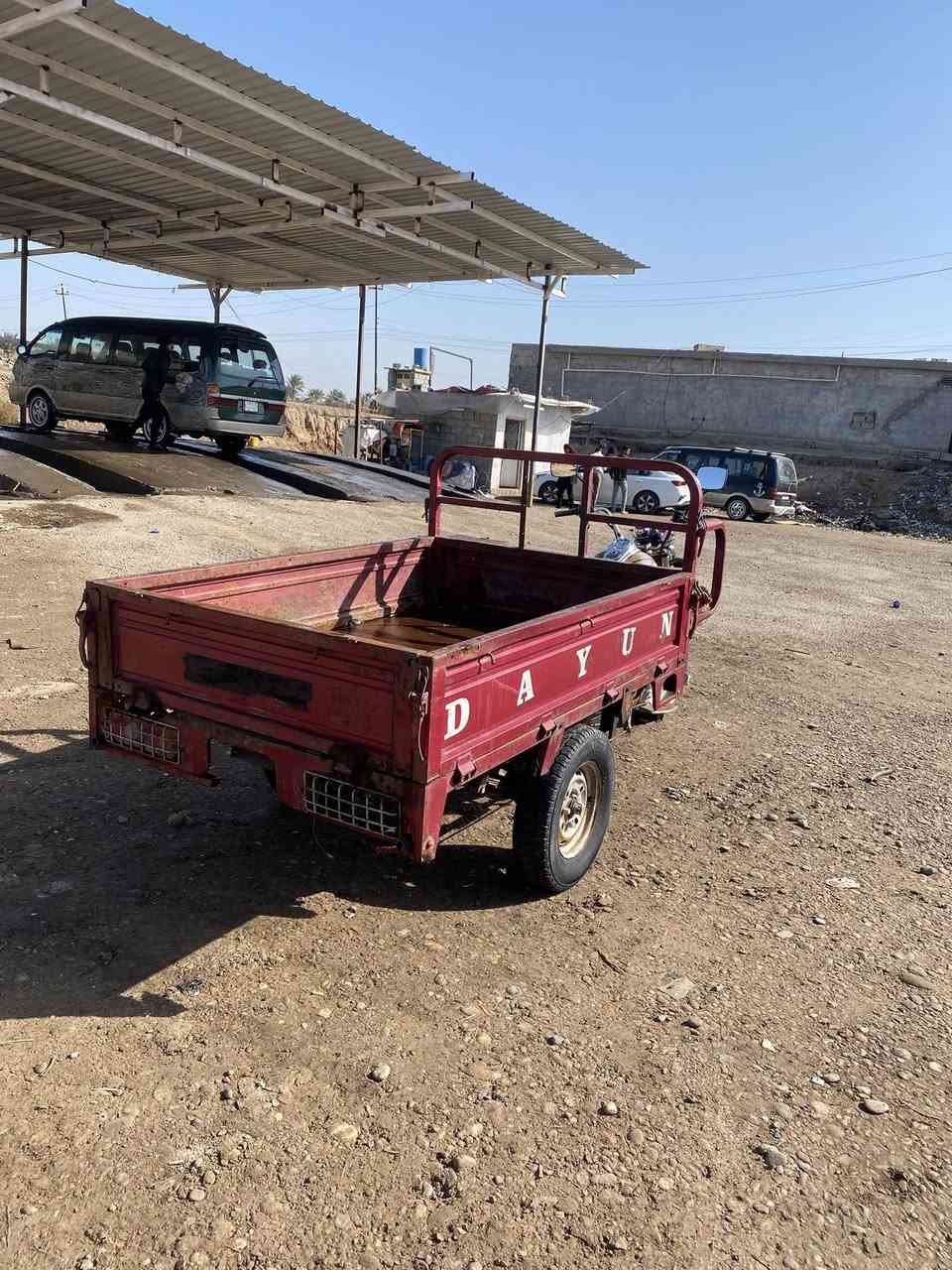 سلام عليكم ستوته دايوان موديل 18ستوته نضيفه شغاله خير من الله كهرباهيات شغاله مابيه كل نقص مكاني بغداد تاجي سعر 900 وبيه مجال ***********
