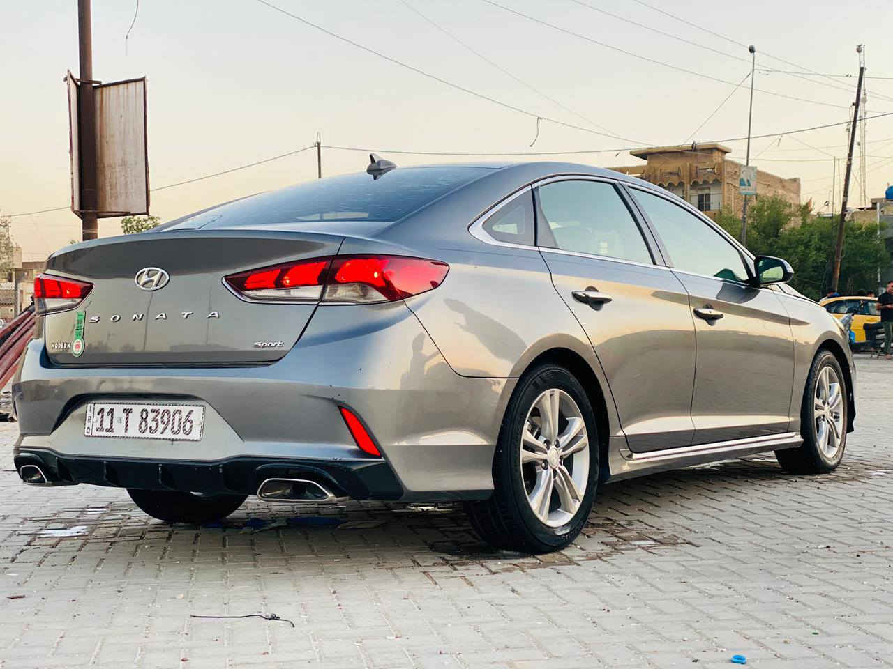 السلام عليكم سوناته 2018 فول للخير لمتد ماشية 77 الف 
بيها حادث فقط بنيد مبدل بل امارت بدون دواخل بدون ايرباك سيارة خير من الله جاهزة/‏***********
مكاني بغداد مدينة الصدر السعر140, وبيها مجال
