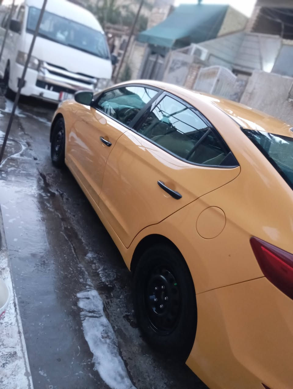 السلام عليكم النترا موديل 18 فتحه سقف بصمه فول ضربتها بمريكا بيها أربع أصابع بلبنيد وبالعراق باب السايق مبدل وجاملغ سايق معدل اني مكلف بالنشر ***********
